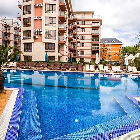 B-9 In Tarsis Apartament